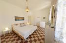 Holiday homeItaly - : Casa Bianca Einzelhaus fuer 8 Personen  mit Privat