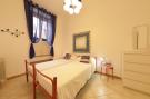 Holiday homeItaly - : Casa Bianca Einzelhaus fuer 6 Pers mit Privatpool