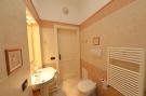 Holiday homeItaly - : Casa Bianca Einzelhaus fuer 6 Pers mit Privatpool