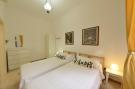 Holiday homeItaly - : Casa Bianca Einzelhaus fuer 6 Pers mit Privatpool