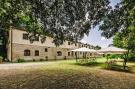 Holiday homeItaly - : Agri-tourism Tenuta Quarrata, Santo Pietro Belvede