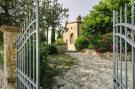 FerienhausItalien - : Agri-tourism Tenuta Quarrata, Santo Pietro Belvede