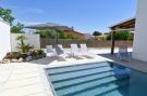 Holiday homeItaly - : Apt MareLuna Apartment in Villa mit Pool Siracusa