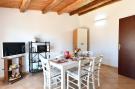 Holiday homeItaly - : Apt MareLuna Apartment in Villa mit Pool Siracusa