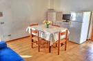 Holiday homeItaly - : Villa Rosa C con balcone