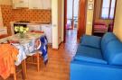 Holiday homeItaly - : Villa Rosa D con balcone