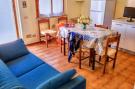 Holiday homeItaly - : Villa Rosa D con balcone