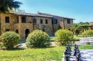 Holiday homeItaly - : Ortensia e Glicine