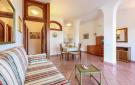 Holiday homeItaly - : S.Maria Di C/Te SA