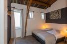 Holiday homeNetherlands - : Groepsappartement Pleinzicht