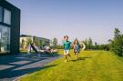 Holiday homeNetherlands - : Vakantiepark Zeedijk 4