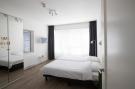 Holiday homeNetherlands - : Vakantiepark Eiland van Maurik 4