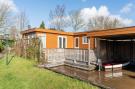 VakantiehuisNederland - : Luxe Chalet 15 in Bantega met sloep 8pax