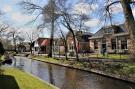 VakantiehuisNederland - : Logies Paal 4 Giethoorn – 2 persoons