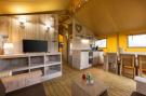 Holiday homeNetherlands - : Glamping Resort Lauwersmeer 2