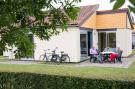 VakantiehuisNederland - : Comfort bungalow – max 4 personen – Nummer 84