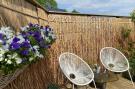 FerienhausNiederlande - : 10-14 pax holiday home with seperated appartments 