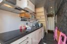 Holiday homeNetherlands - : Studio 'De Zandhut' - Swaalingestraat 78  Zoutelan