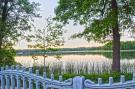 Holiday homePoland - : A house on the shore of the lake