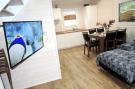 Holiday homePoland - : Domki 6-osobowe Nowy Polaris