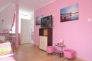 Holiday homePoland - : Apartament 4 osobowy różowy