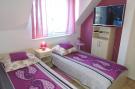 Holiday homePoland - : Apartament 4 osobowy fioletowy biskupi