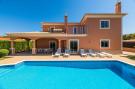 Holiday homePortugal - : Vila Hunes