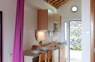 Holiday homePortugal - : Small semi-detached holiday home in Santo Amaro