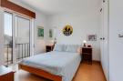 Holiday homePortugal - : Casa da Irene A047