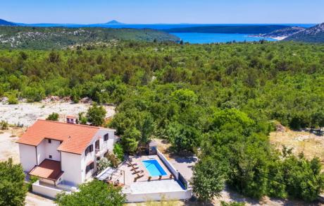 Ferienhaus Kroatien - : 